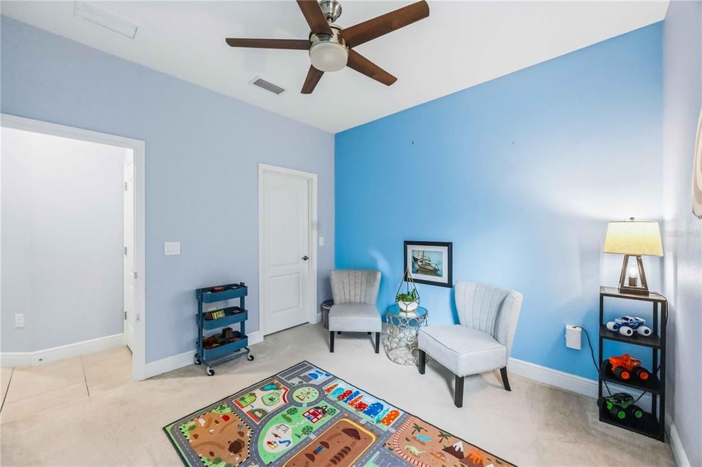 For Sale: $399,900 (3 beds, 2 baths, 1812 Square Feet)