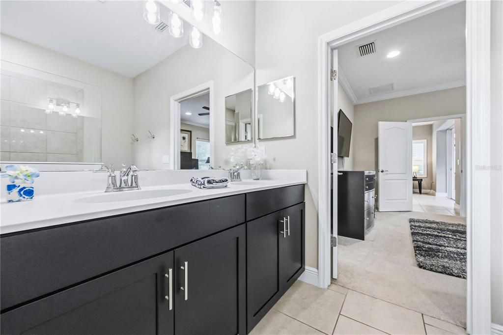 For Sale: $399,900 (3 beds, 2 baths, 1812 Square Feet)