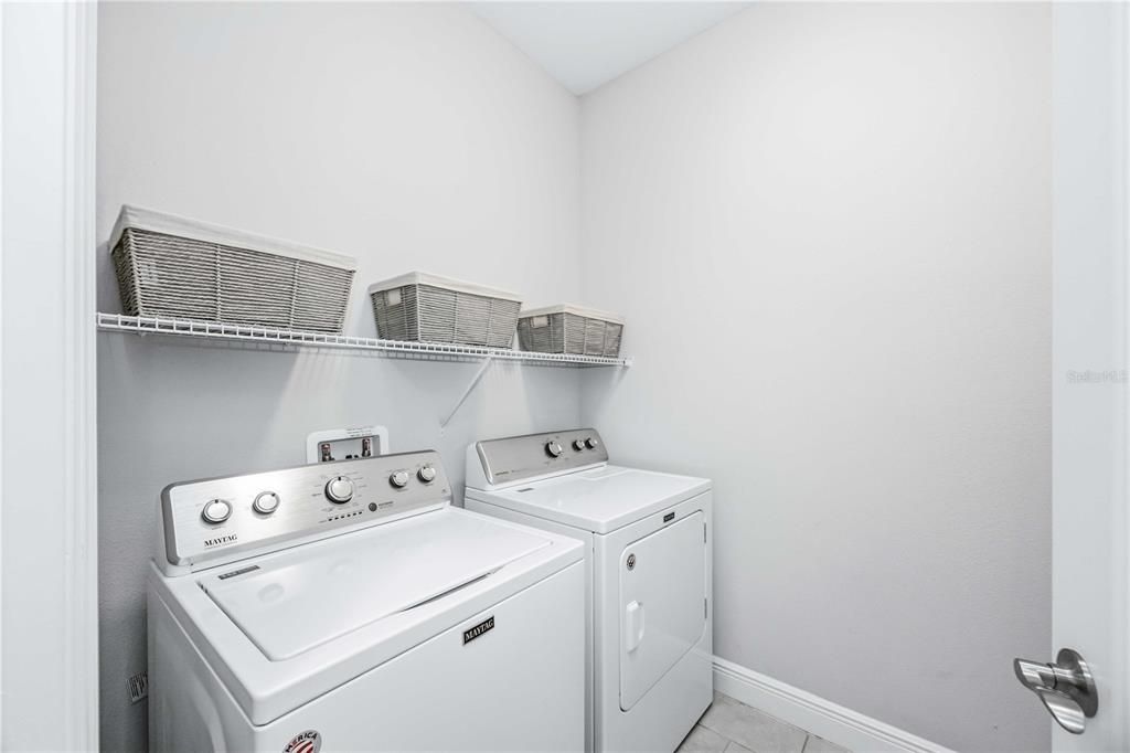 For Sale: $399,900 (3 beds, 2 baths, 1812 Square Feet)