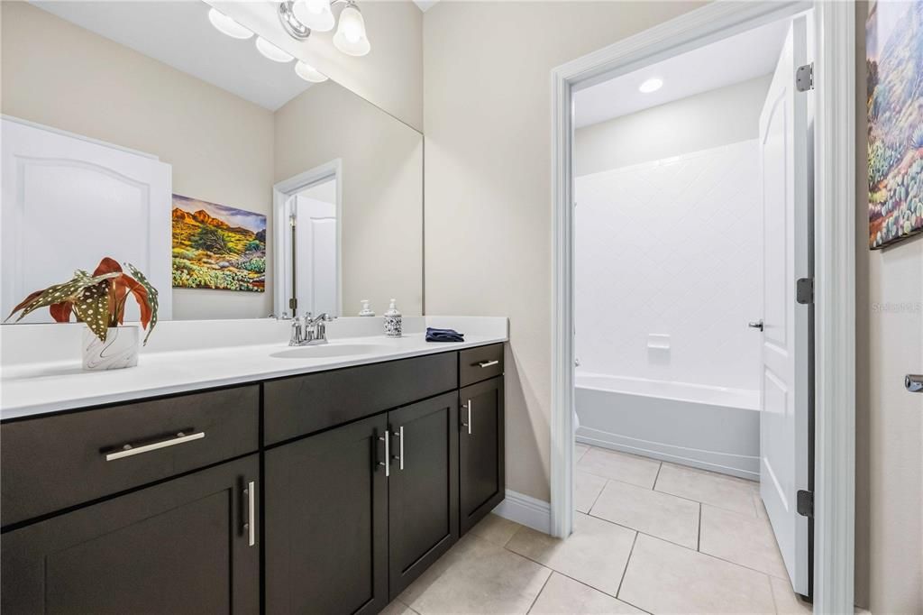 For Sale: $399,900 (3 beds, 2 baths, 1812 Square Feet)