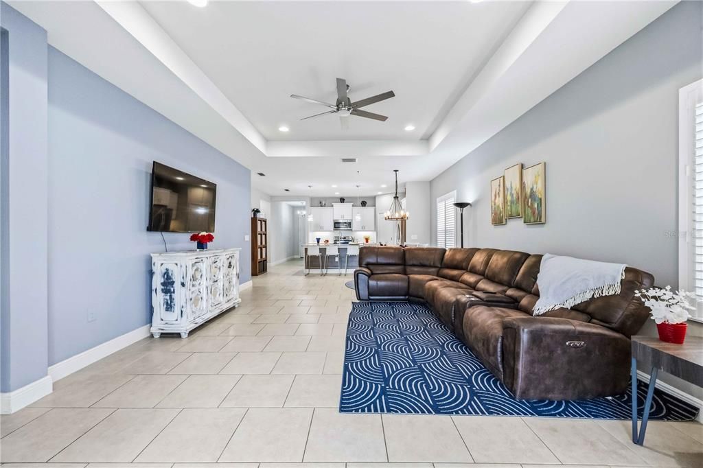 For Sale: $399,900 (3 beds, 2 baths, 1812 Square Feet)