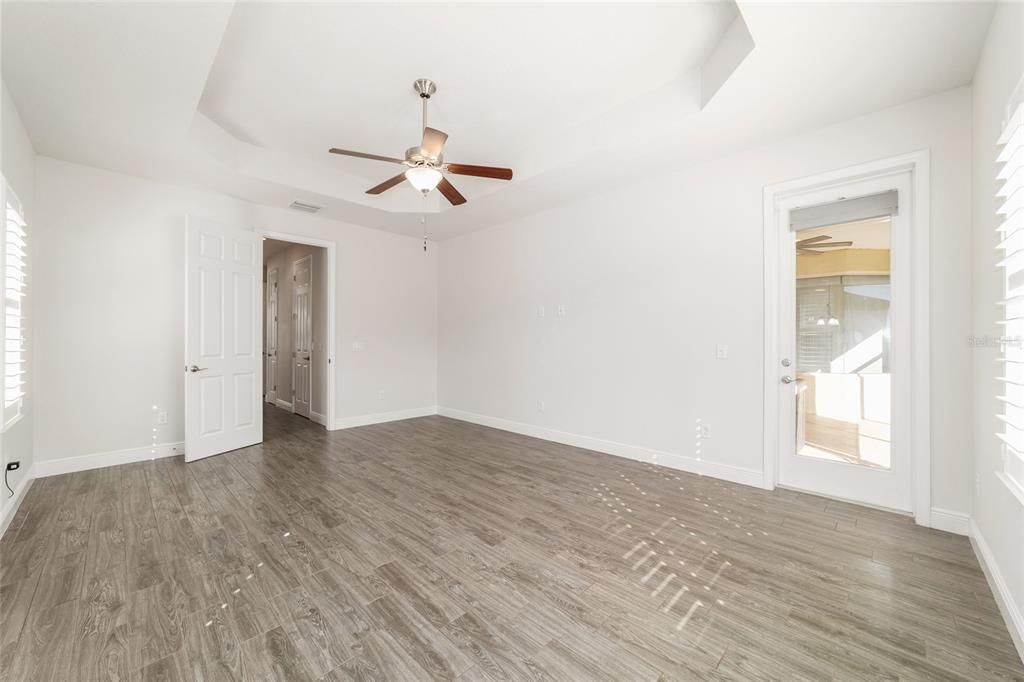 На продажу: $419,900 (3 спален, 3 ванн, 2592 Квадратных фут)