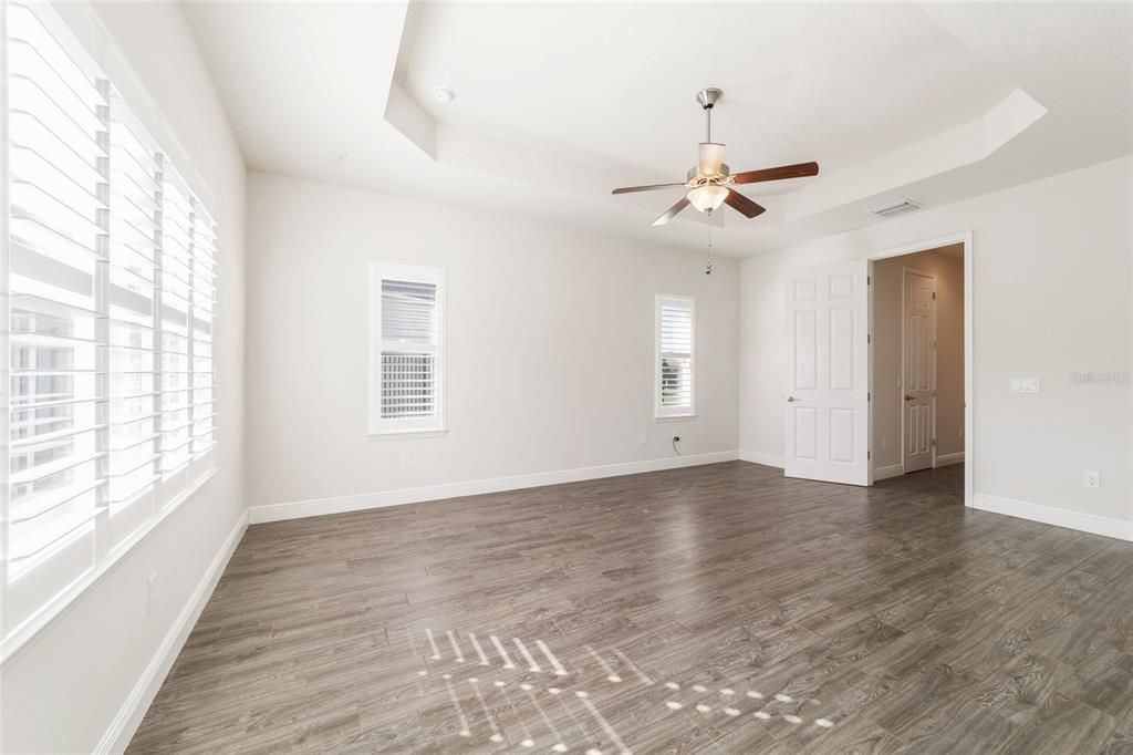 На продажу: $419,900 (3 спален, 3 ванн, 2592 Квадратных фут)