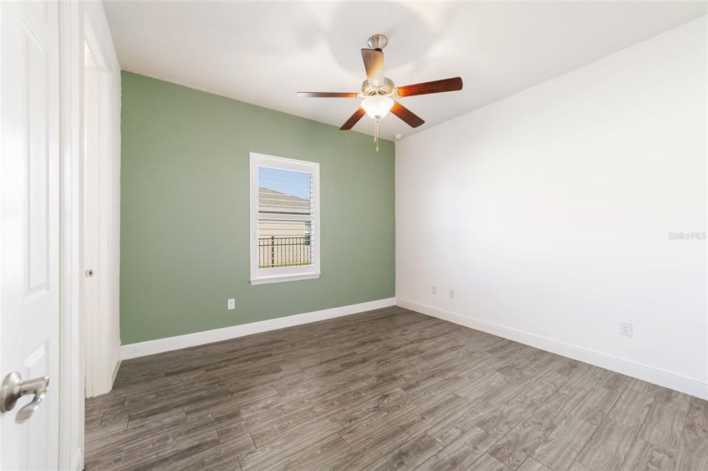 На продажу: $419,900 (3 спален, 3 ванн, 2592 Квадратных фут)