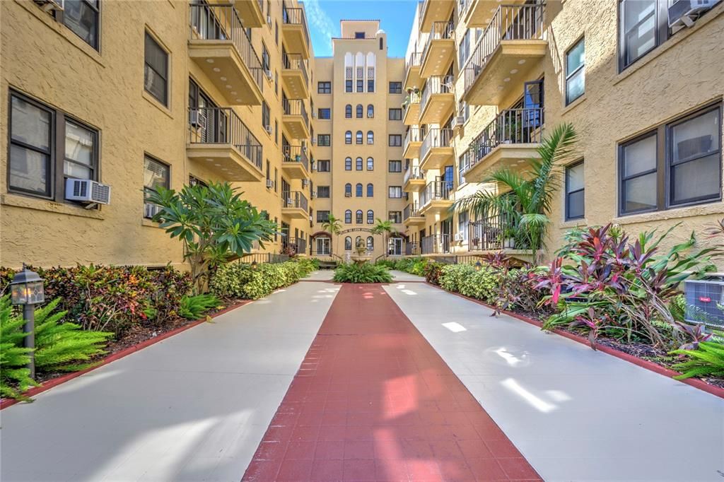 En Venta: $299,900 (1 camas, 1 baños, 634 Pies cuadrados)