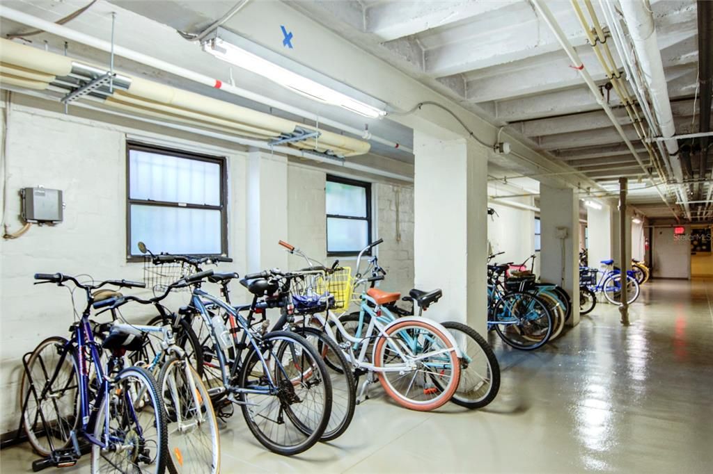 En Venta: $299,900 (1 camas, 1 baños, 634 Pies cuadrados)