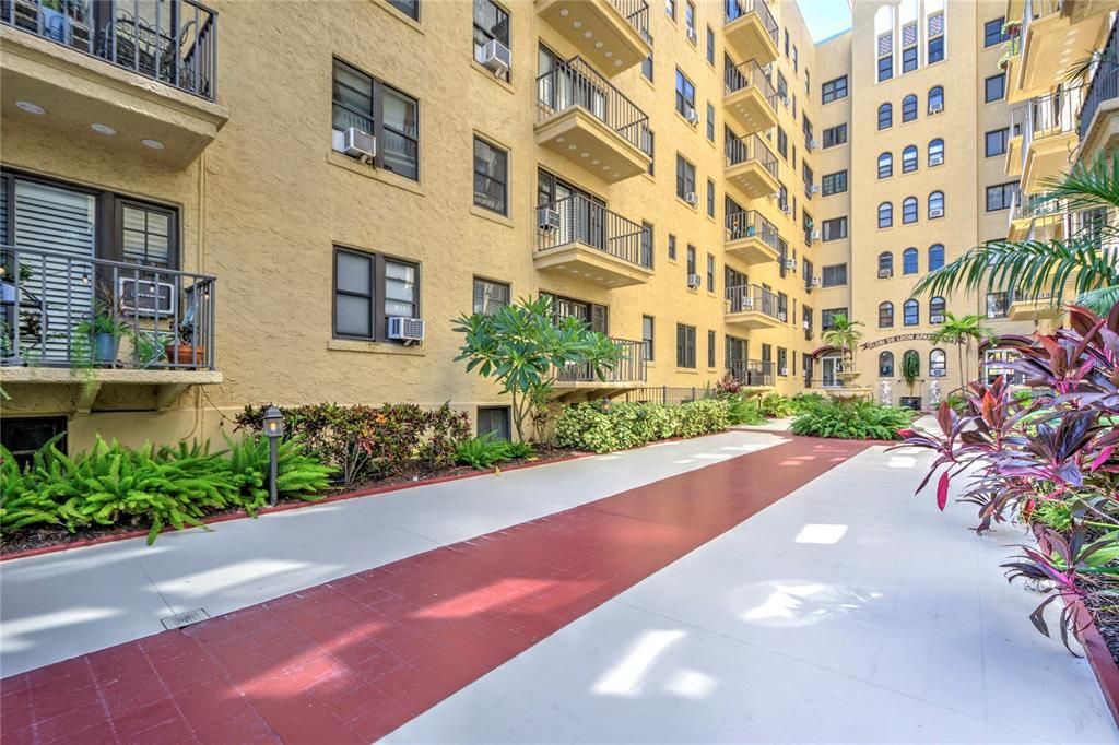 En Venta: $299,900 (1 camas, 1 baños, 634 Pies cuadrados)