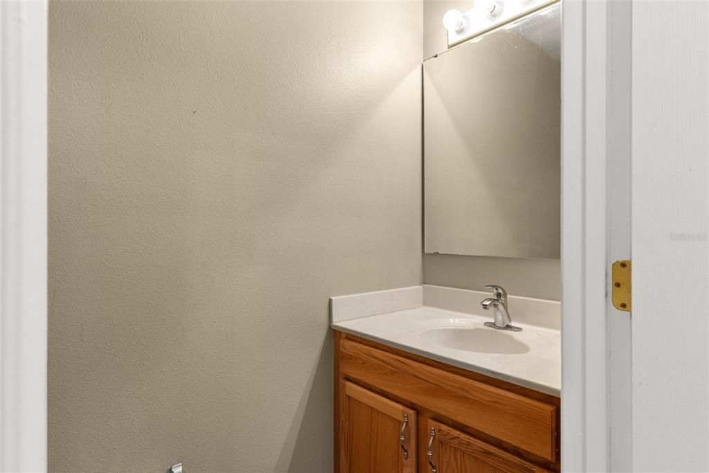 En Venta: $395,900 (4 camas, 2 baños, 3628 Pies cuadrados)