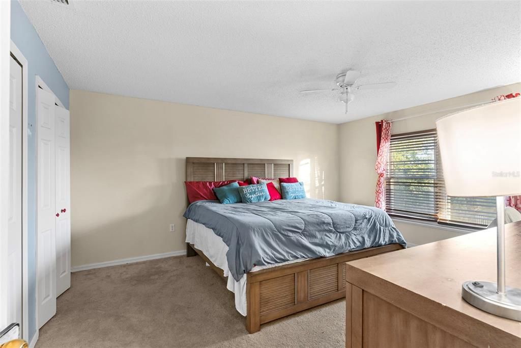 En Venta: $395,900 (4 camas, 2 baños, 3628 Pies cuadrados)