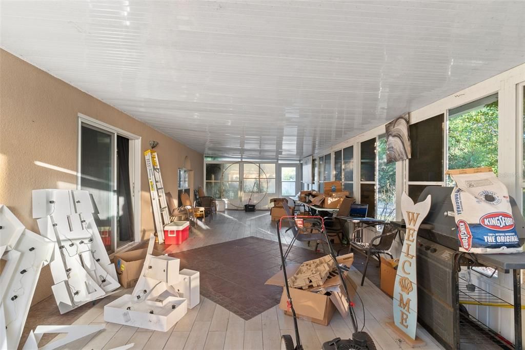 En Venta: $395,900 (4 camas, 2 baños, 3628 Pies cuadrados)