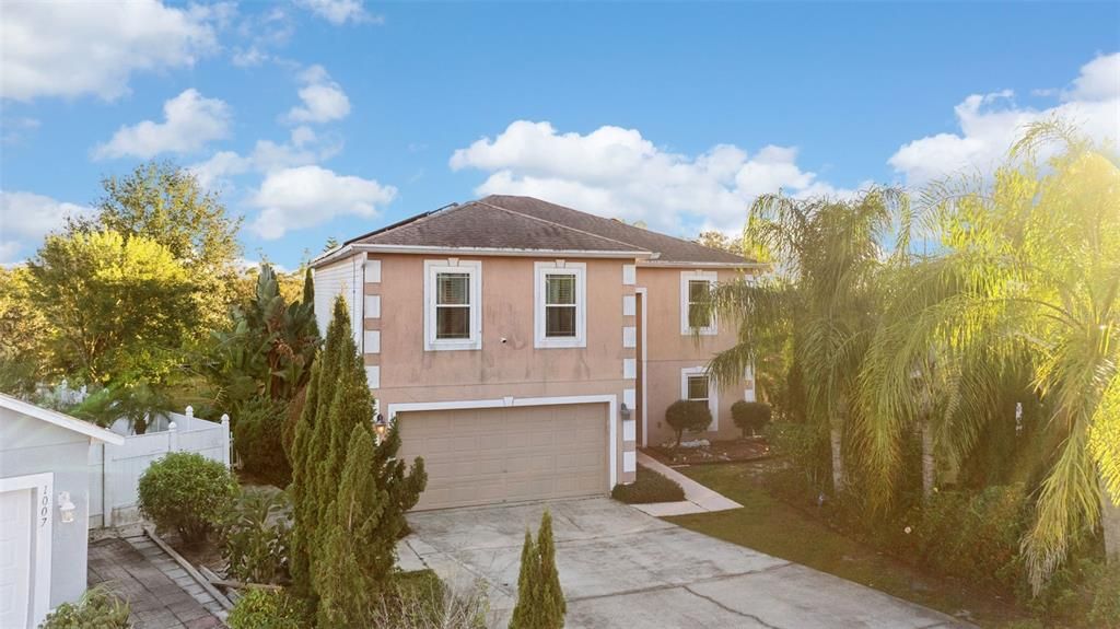 En Venta: $395,900 (4 camas, 2 baños, 3628 Pies cuadrados)