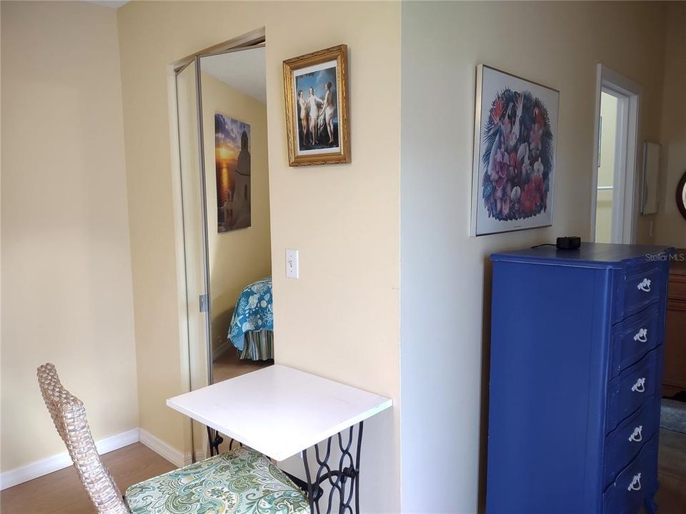 На продажу: $325,000 (2 спален, 2 ванн, 1292 Квадратных фут)