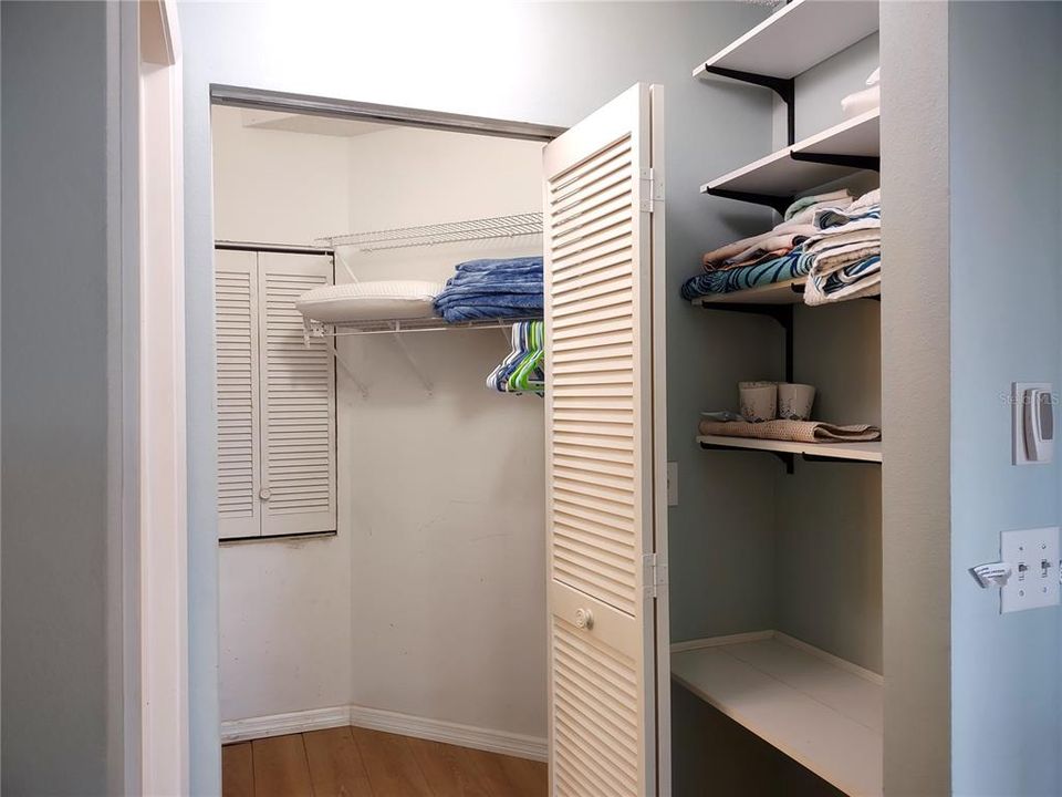 На продажу: $325,000 (2 спален, 2 ванн, 1292 Квадратных фут)