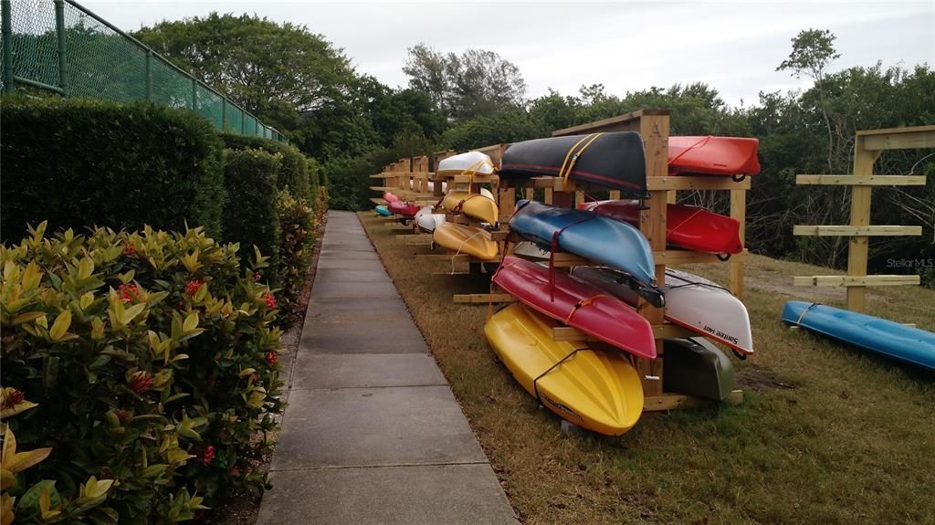 На продажу: $325,000 (2 спален, 2 ванн, 1292 Квадратных фут)