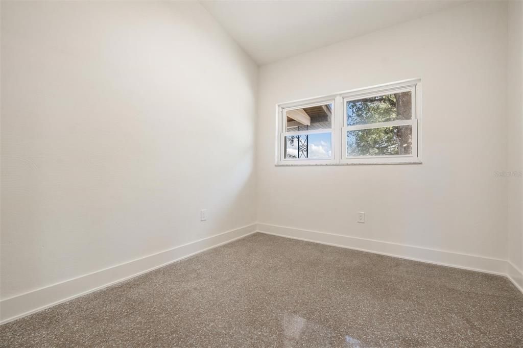 出租: $3,200 (3 贝兹, 2 浴室, 1664 平方英尺)