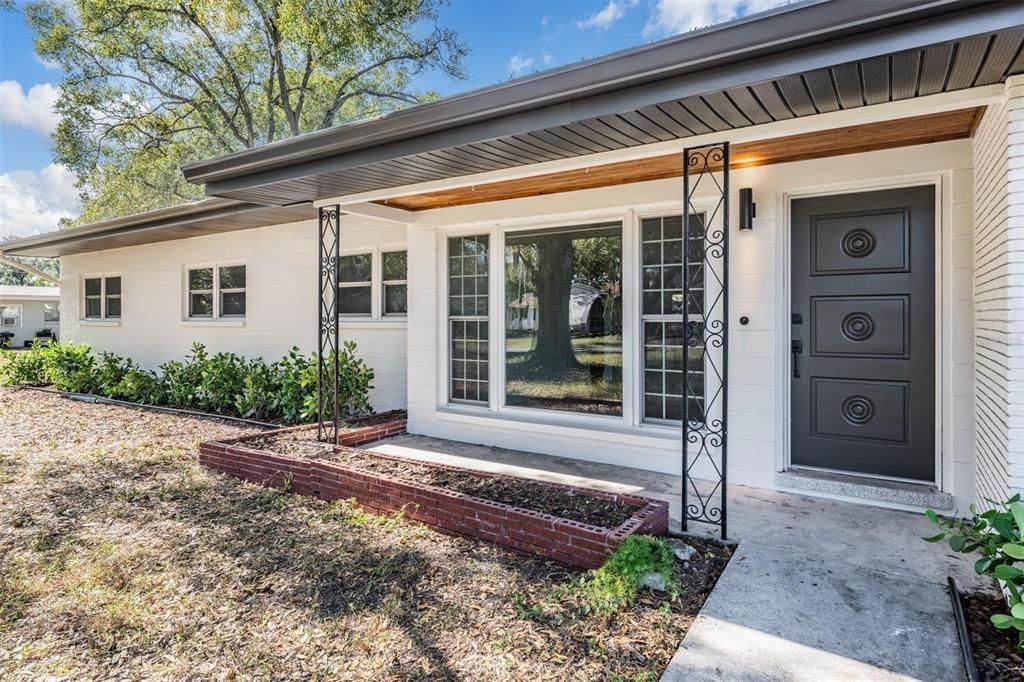 出租: $3,200 (3 贝兹, 2 浴室, 1664 平方英尺)