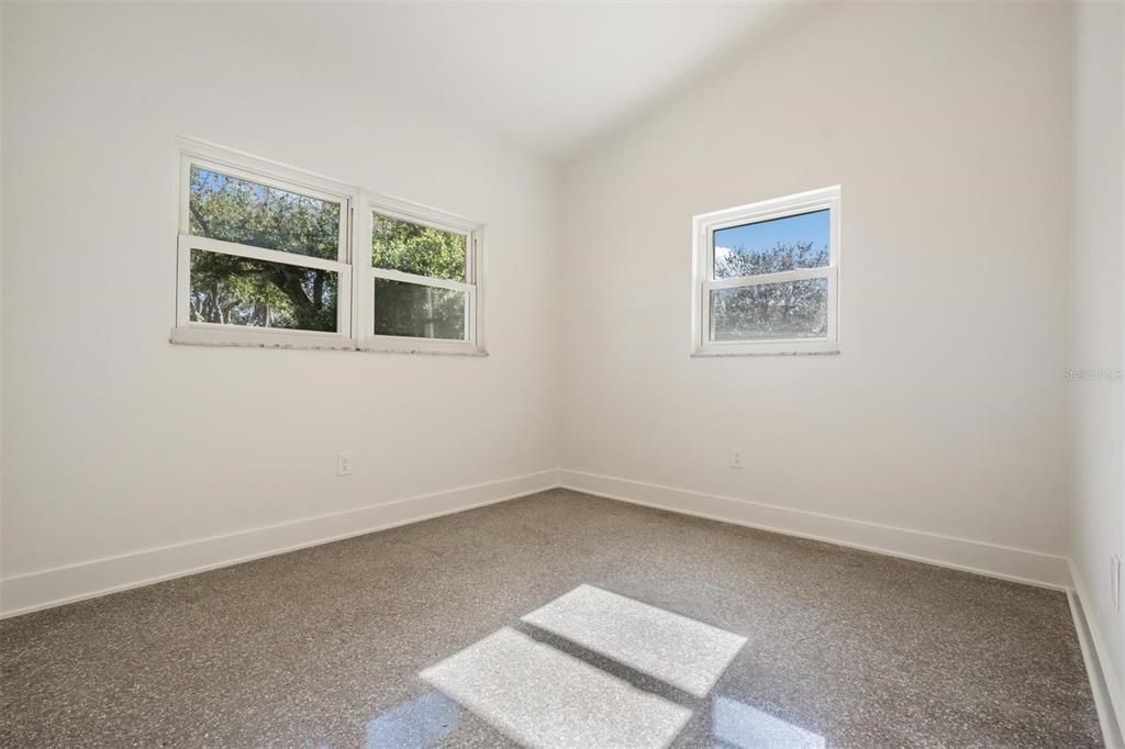 出租: $3,200 (3 贝兹, 2 浴室, 1664 平方英尺)