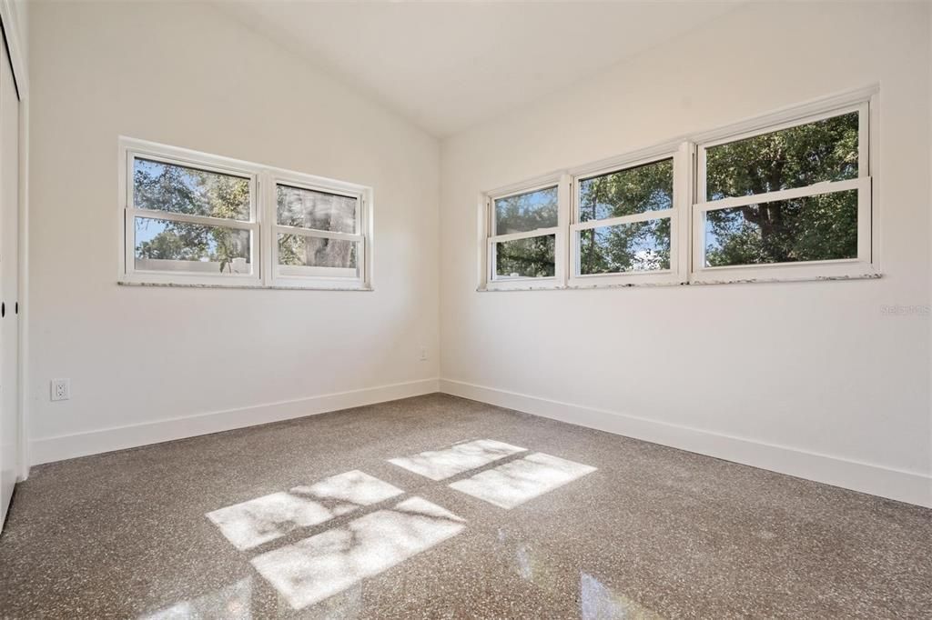 出租: $3,200 (3 贝兹, 2 浴室, 1664 平方英尺)