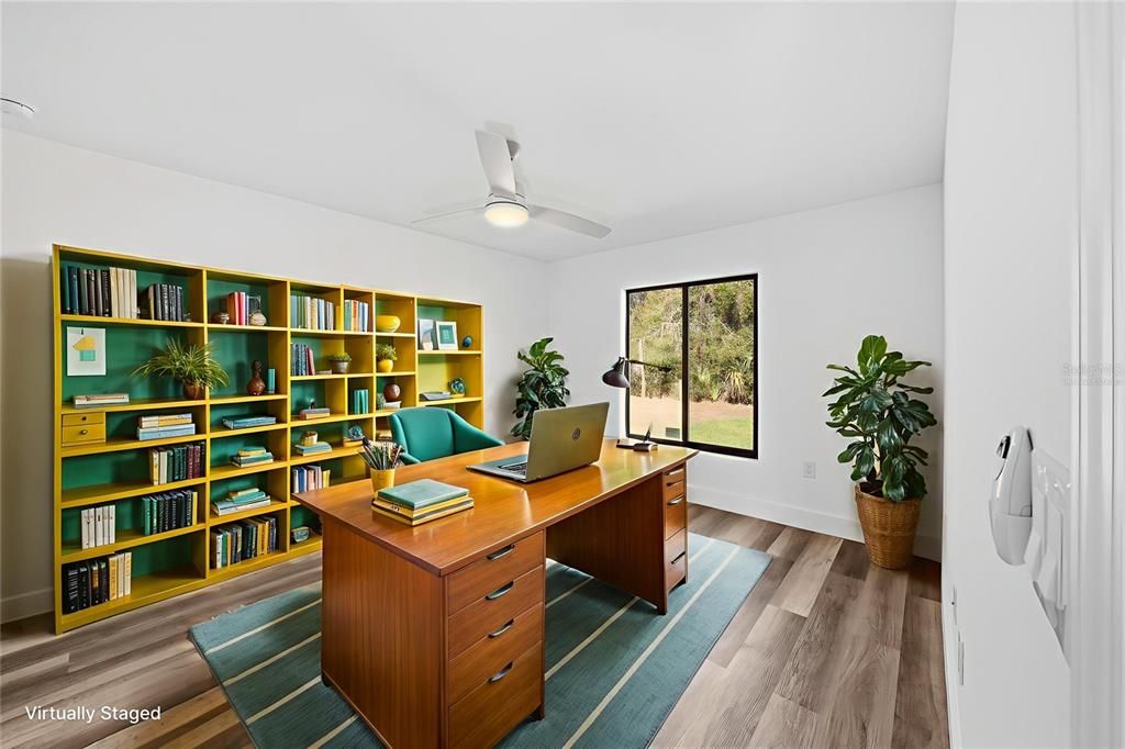 For Sale: $375,000 (3 beds, 2 baths, 1521 Square Feet)