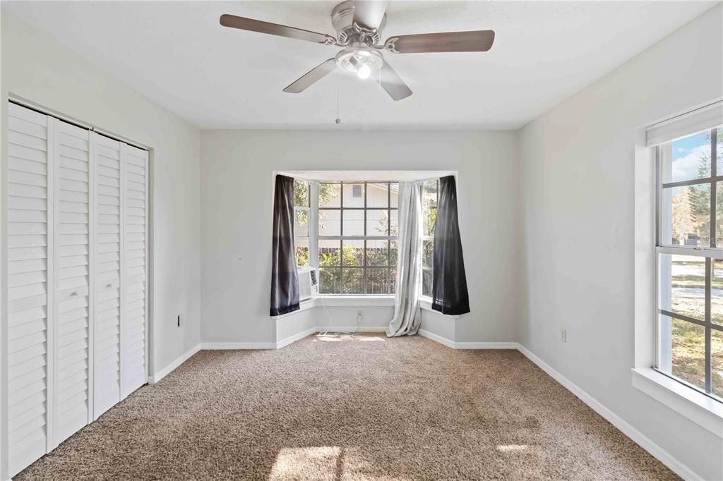 En Venta: $450,000 (5 camas, 3 baños, 2286 Pies cuadrados)