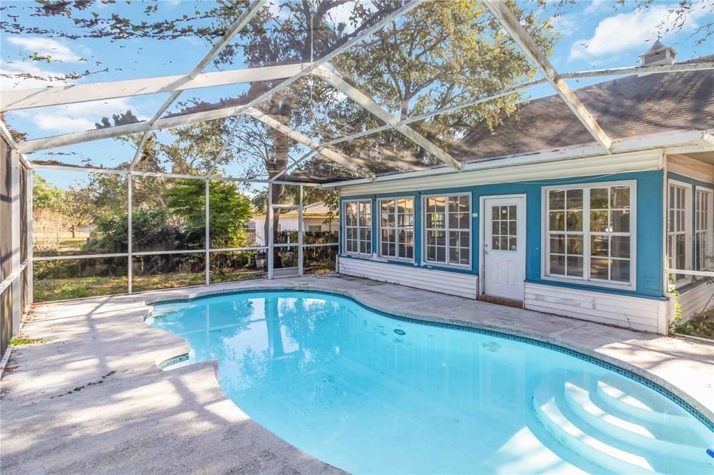 En Venta: $450,000 (5 camas, 3 baños, 2286 Pies cuadrados)