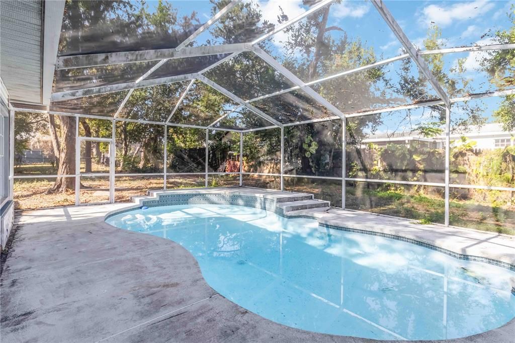 En Venta: $450,000 (5 camas, 3 baños, 2286 Pies cuadrados)