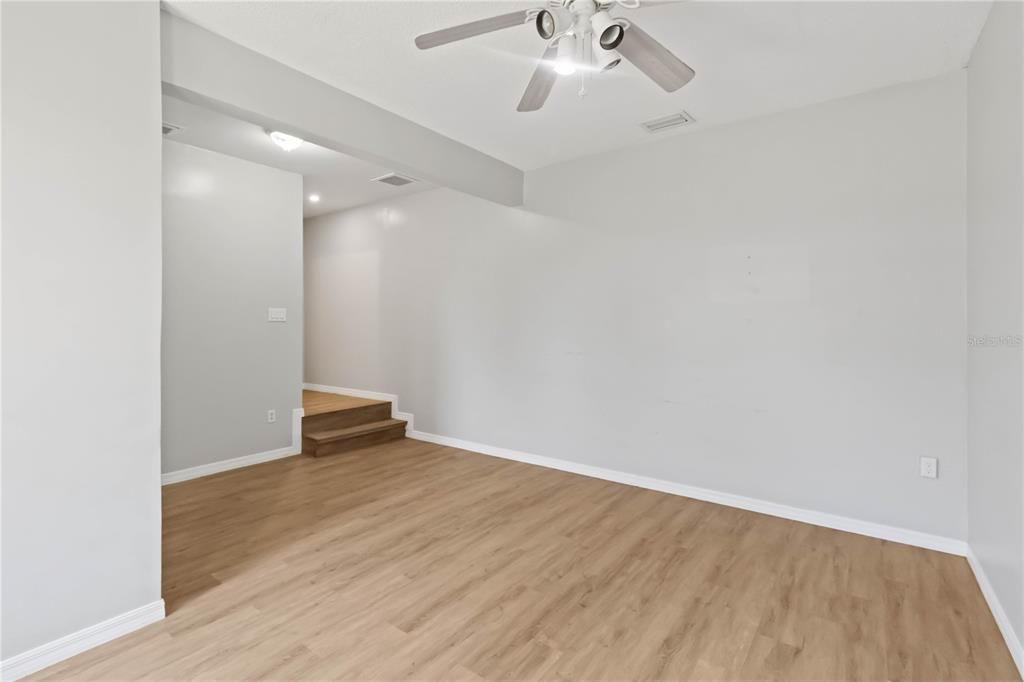 En Venta: $450,000 (5 camas, 3 baños, 2286 Pies cuadrados)