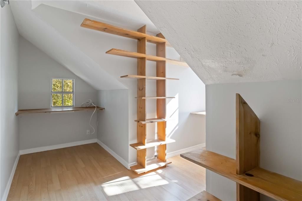 En Venta: $450,000 (5 camas, 3 baños, 2286 Pies cuadrados)