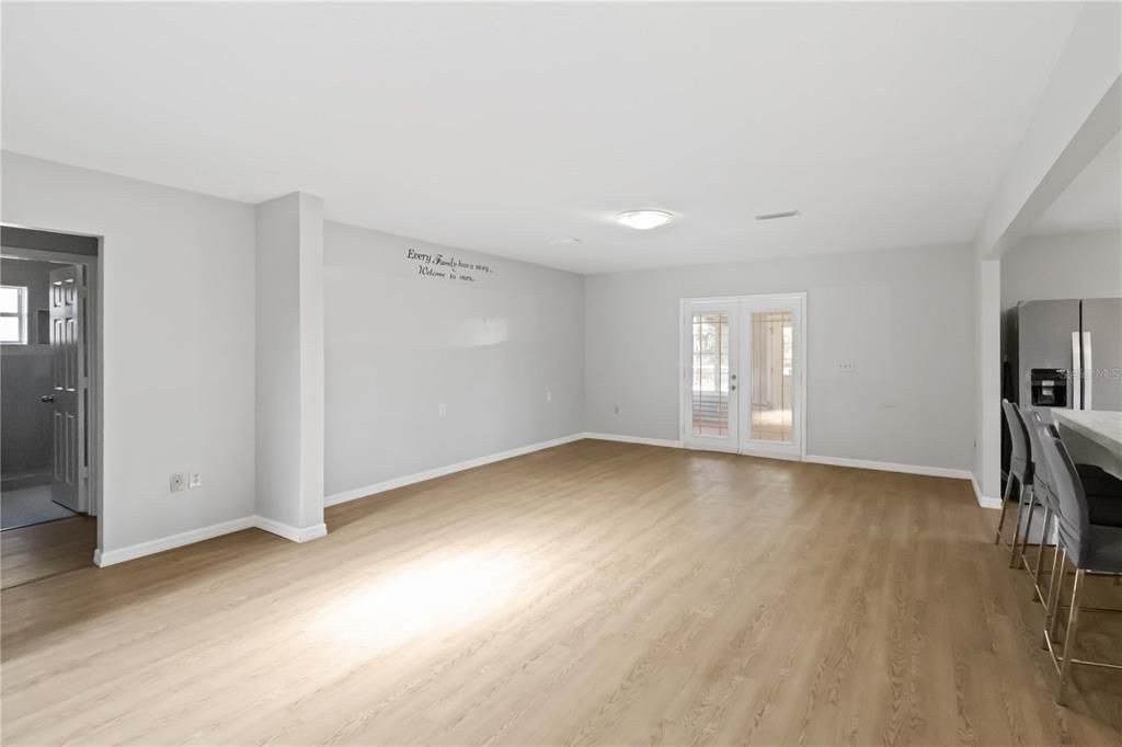 En Venta: $450,000 (5 camas, 3 baños, 2286 Pies cuadrados)