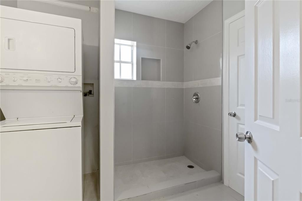 En Venta: $450,000 (5 camas, 3 baños, 2286 Pies cuadrados)