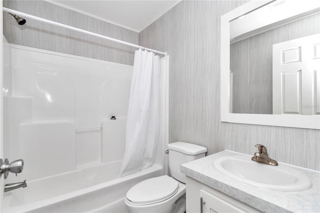 En Venta: $339,000 (5 camas, 3 baños, 2132 Pies cuadrados)