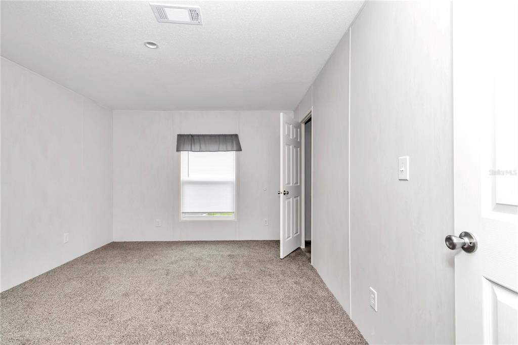 En Venta: $339,000 (5 camas, 3 baños, 2132 Pies cuadrados)