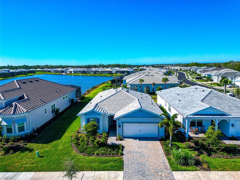 На продажу: $574,000 (2 спален, 2 ванн, 1687 Квадратных фут)