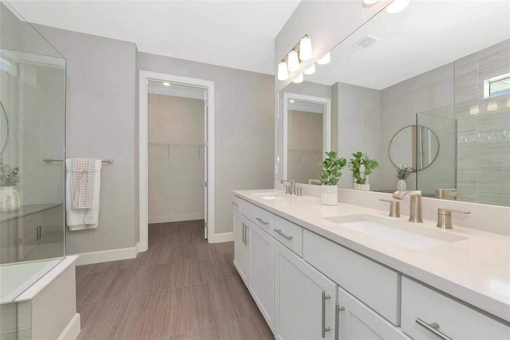 На продажу: $574,000 (2 спален, 2 ванн, 1687 Квадратных фут)