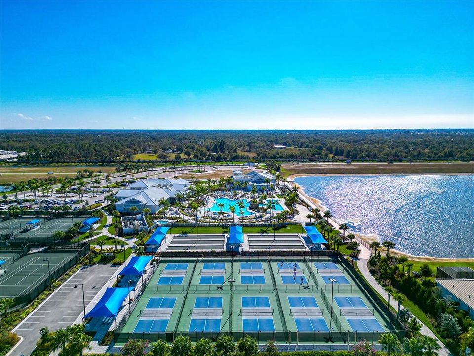 На продажу: $574,000 (2 спален, 2 ванн, 1687 Квадратных фут)