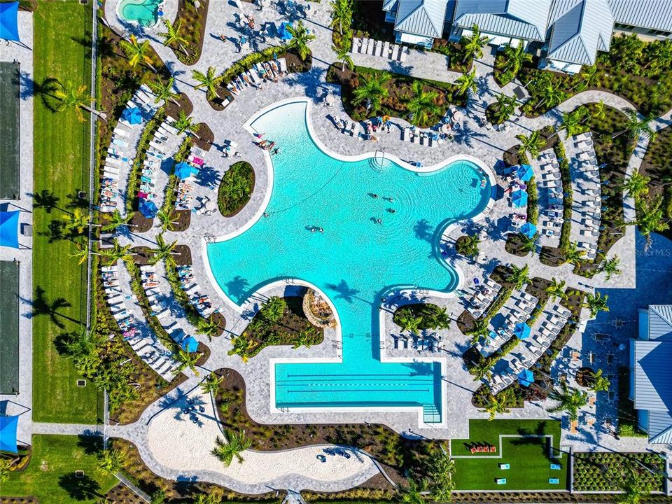 На продажу: $574,000 (2 спален, 2 ванн, 1687 Квадратных фут)