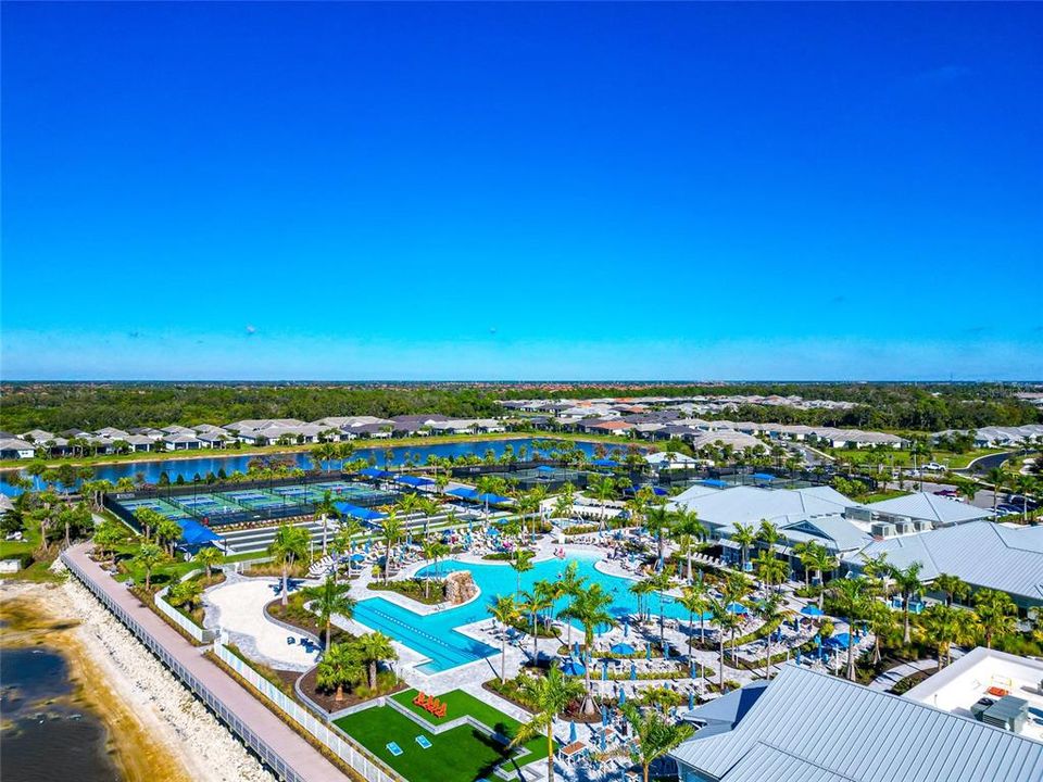 На продажу: $574,000 (2 спален, 2 ванн, 1687 Квадратных фут)