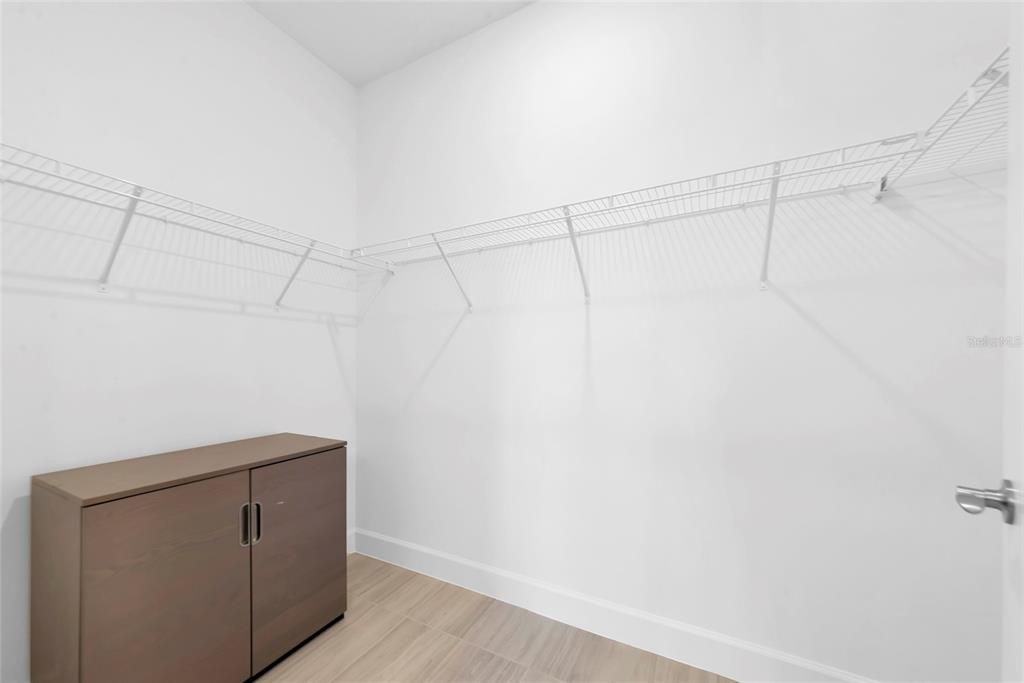 На продажу: $574,000 (2 спален, 2 ванн, 1687 Квадратных фут)