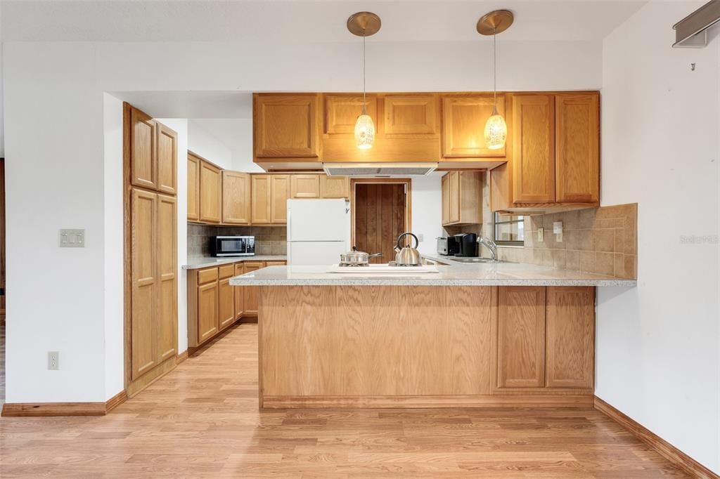 For Sale: $689,000 (3 beds, 2 baths, 1554 Square Feet)