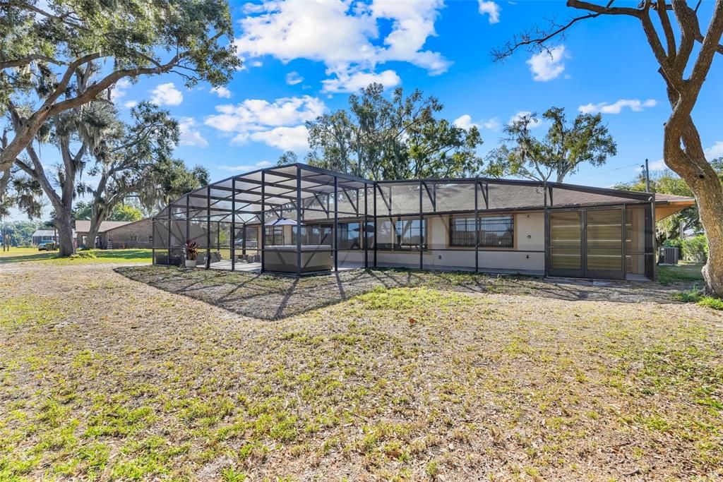 For Sale: $689,000 (3 beds, 2 baths, 1554 Square Feet)