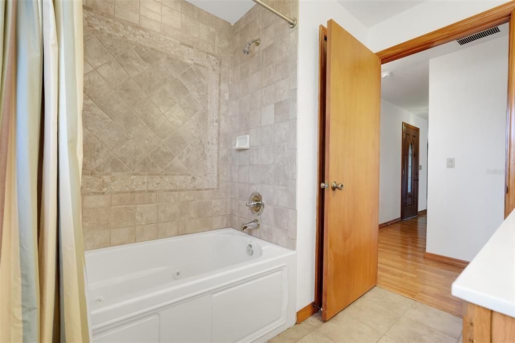 For Sale: $689,000 (3 beds, 2 baths, 1554 Square Feet)