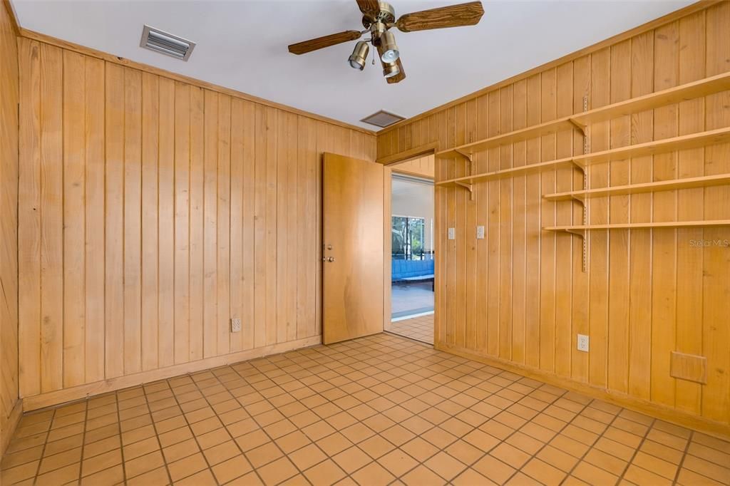 For Sale: $689,000 (3 beds, 2 baths, 1554 Square Feet)