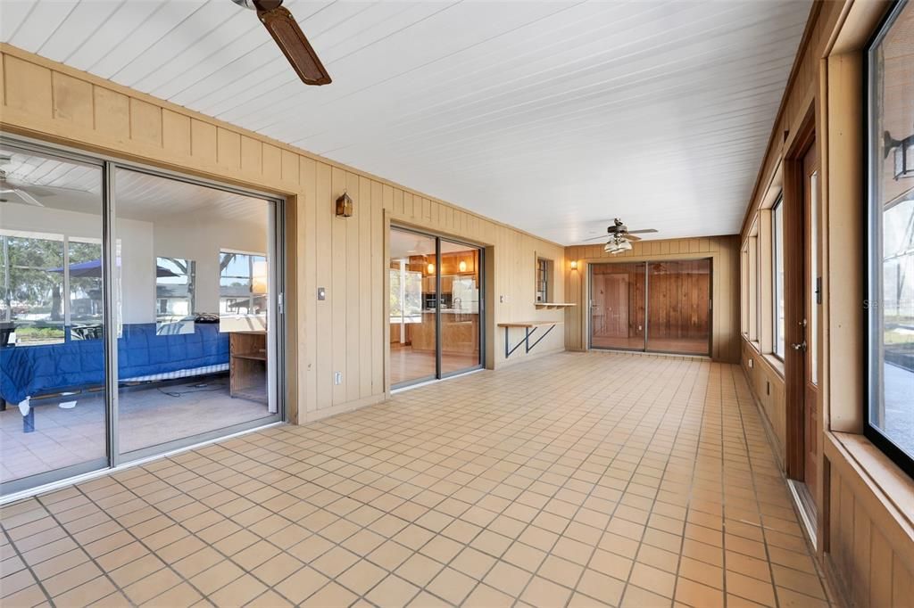 For Sale: $689,000 (3 beds, 2 baths, 1554 Square Feet)