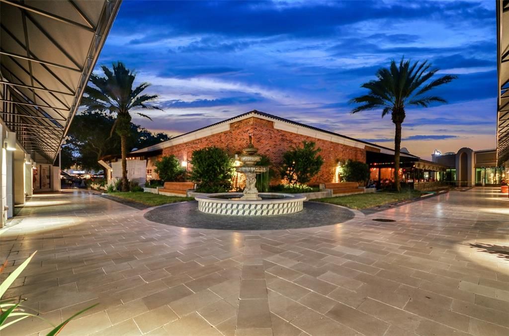 出租: $4,300 (2 贝兹, 2 浴室, 1186 平方英尺)