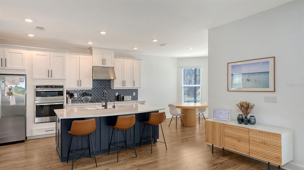 待售: $969,000 (5 贝兹, 3 浴室, 3525 平方英尺)