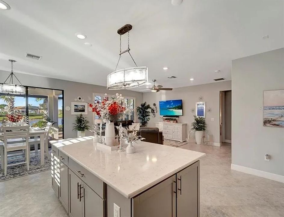 For Sale: $539,000 (3 beds, 2 baths, 1673 Square Feet)