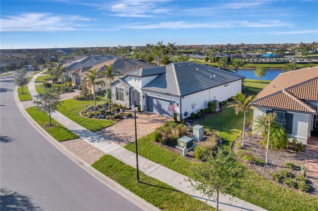 For Sale: $539,000 (3 beds, 2 baths, 1673 Square Feet)