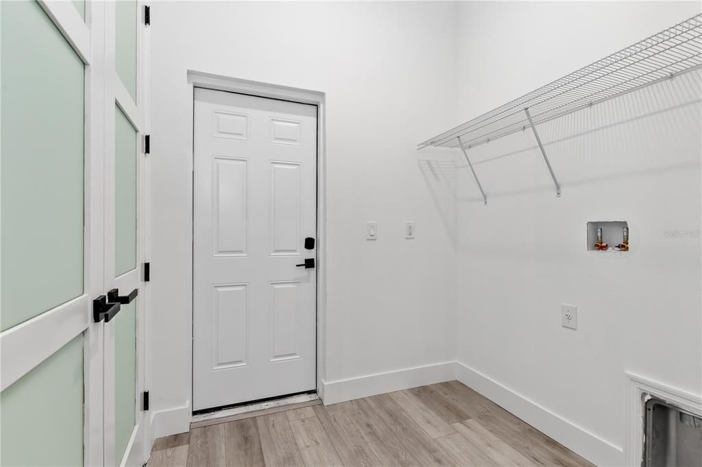 For Sale: $465,000 (4 beds, 3 baths, 2114 Square Feet)