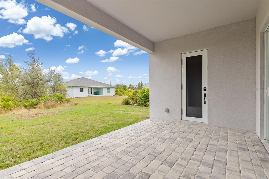 For Sale: $465,000 (4 beds, 3 baths, 2114 Square Feet)