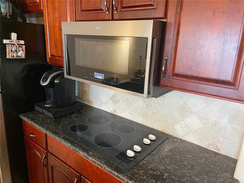 出租: $2,250 (1 贝兹, 1 浴室, 560 平方英尺)